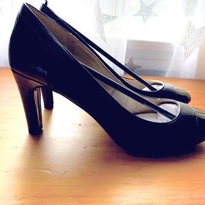 Bandolino Leather Pumps